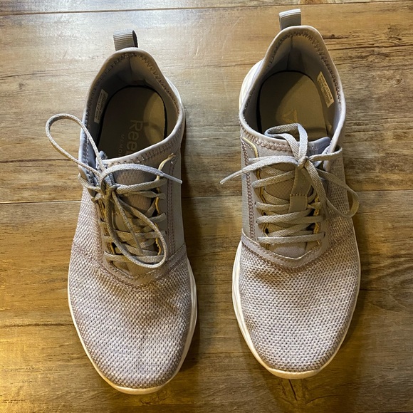 Grey Reebok sneakers - Picture 2 of 4